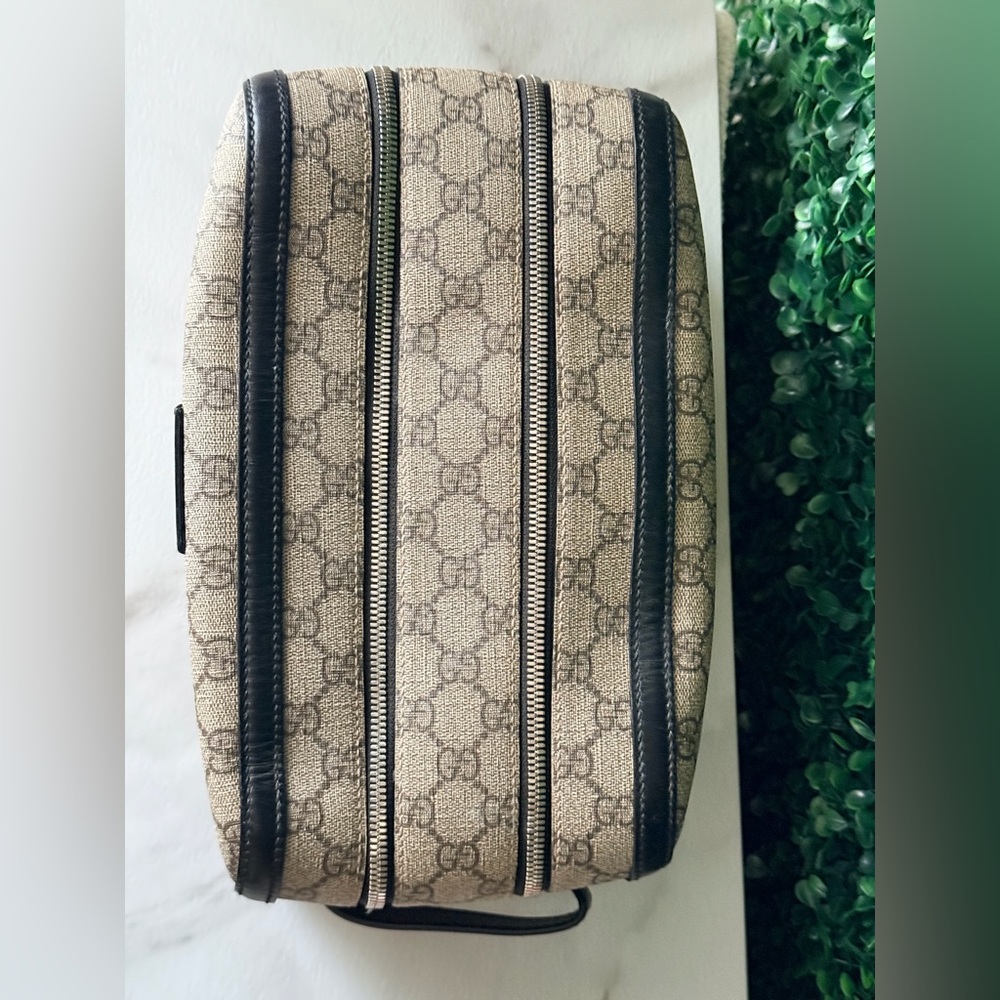 Gucci Beige GG Canvas Double Zip Toiletry Bag with COA - Picture 4 of 8